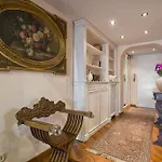 Pantheon Luxury Apartment