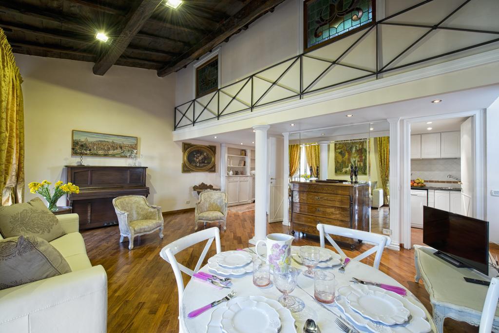 Pantheon Luxury Apartment *