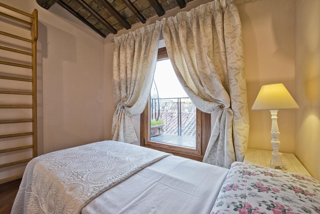 Apartment Pantheon Luxury Rome