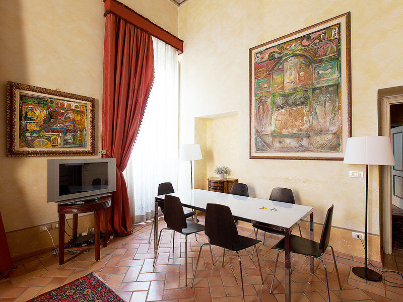 Pantheon Luxury Apartment *
