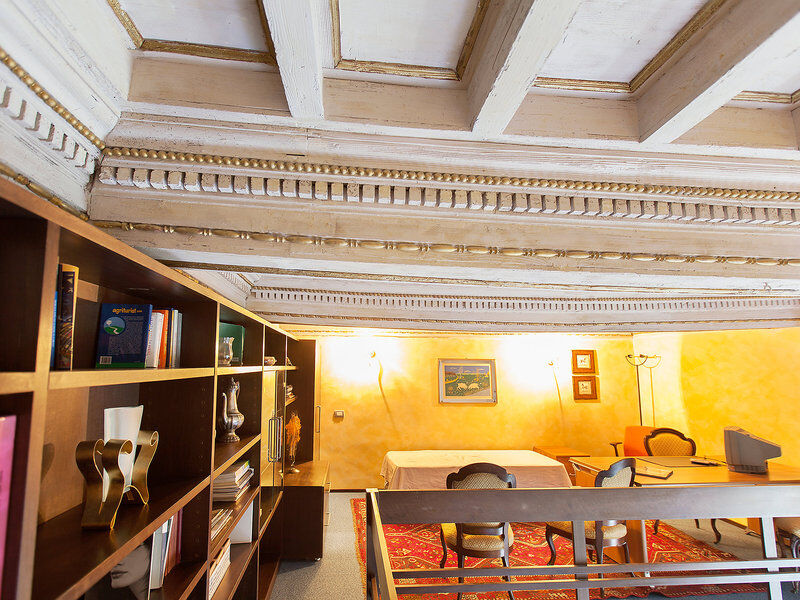 Pantheon Luxury Apartment